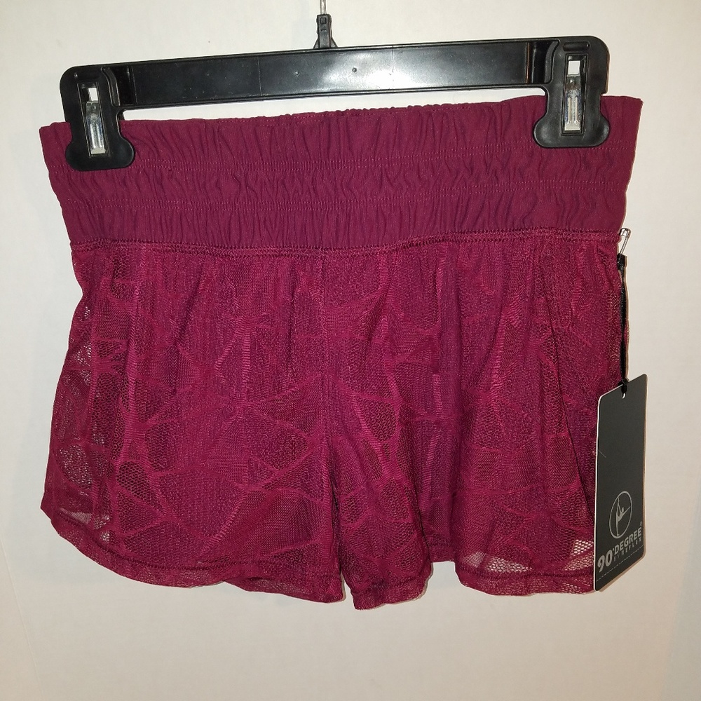 90 Degree SPIDER WEB OVERLAY COMPRESSION SHORTS